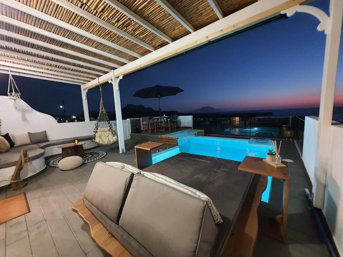 Tramonto Luxury Villa No2 - Breathtaking Sunset View Foinikion ภายนอก รูปภาพ